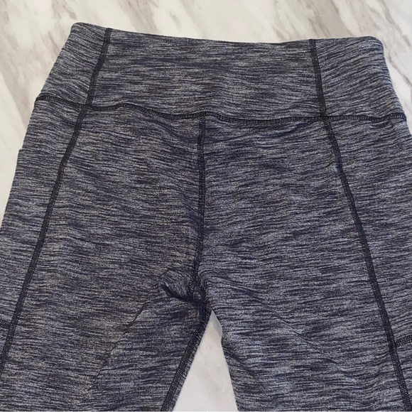 Victoria’s Secret grey workout legging - Picture 4 of 6